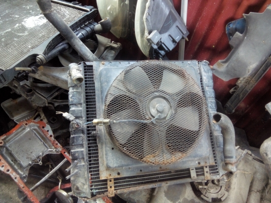 ขายหม้อน้ำใส่เครื่องSR20 ราคา900บาท