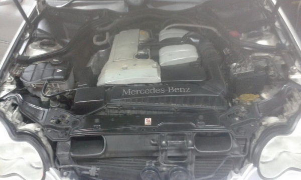 ขายBENZ W203 รุ่น(ตาถั่ว) C180 ELEGANCE 2000ccสีบรอนซ์เงิน ราคาเบาๆ