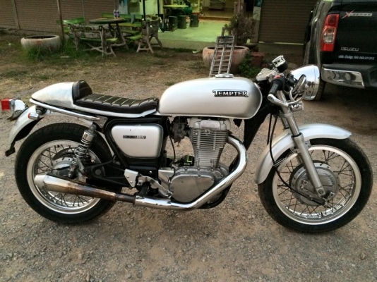 ขายSUZUKI TEMPSTER 400 แต่งคาเฟ่..