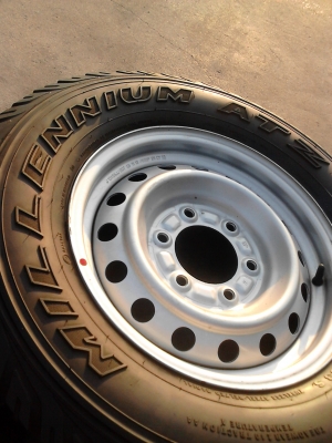 กะทะ 6 รู ขอบ 15  พร้อมยาง ( ภาพเต็ม ไอดีไลน์ 0814273941 ) ติดต่อโทร. 081-427-3941