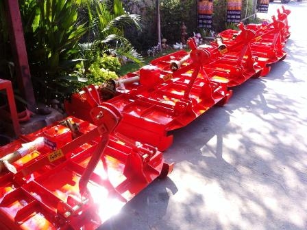 ขายเครื่องตัดหญ้าLCSขนาด 1.00,1.20,1.40,1.70ม. ของใหม่ หัวเกียร์นอก พร้อมยอย