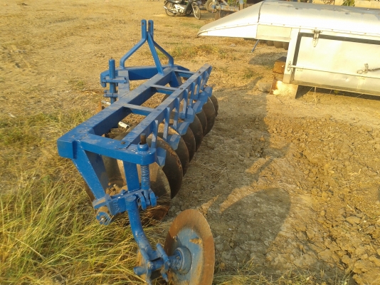 ขายหางไถ8จานของไคเฮงหลี   สำหรับรถไถ70แรงขึ้นไปสนใจ0810076640