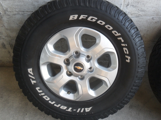 ล้อแม็ก 16นิ้ว 6รู เชฟ พร้อมยาง สวยๆ 4 ล้อ ราคา 6900 บาท