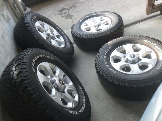 ล้อแม็ก 16นิ้ว 6รู เชฟ พร้อมยาง สวยๆ 4 ล้อ ราคา 6900 บาท