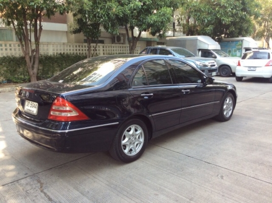 ขายรถเบนส์ C180 W203 ปี02 เครื่องเดิม เกียร์ออโต้ ไฟฟ้าทั้งคัน เบาะหนังแท้ปรับไฟฟ้า แอร์จอ AIRBAG/ABS ครูสคอนโทรล ตัวถังเดิมๆสีสวยเงามาก ไม่มีชนเลย เคลือบสีอย่างดี แม็กเดิมๆยางใหม่ๆ4เส้น รถขับดีมากๆ ประหยัด รถสวยมากพร้อมใช้งานได้เลย ประกันวิริยะประเภท1 รถ