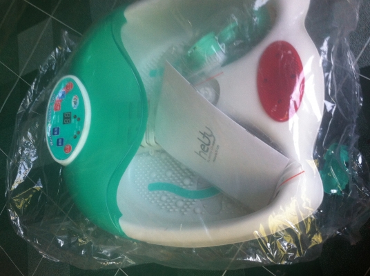 เครื่องทำสปาเท้าที่บ้าน เป็นการช่วยผ่อนคลายเท้าด้วยการทำสปา มีระบบนวดแบบสั่นและฟองอากาศช่วยการนวด