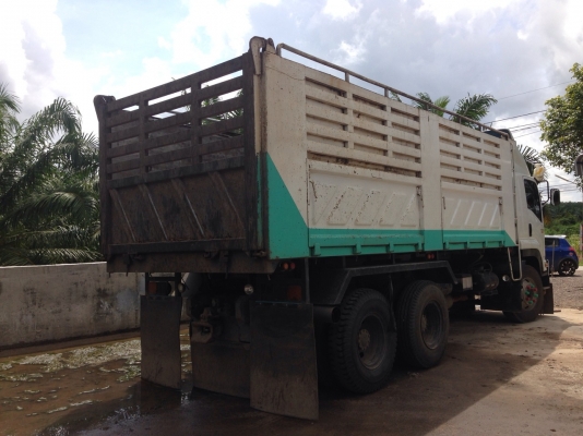 รถอีซูซุ 10 ล้อดั้ม FVZ 300 แรงม้า. ปี 55 ( รถวิ่ง 1xx,xxx กม. )    สนใจติดต่อ  081 - 6079515