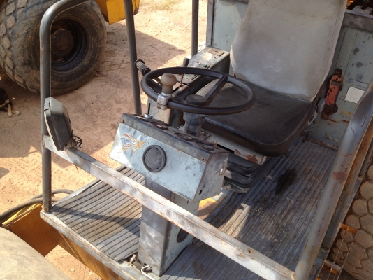 ขายรถบดสั่นสะเทือน ( 2 เพลา  )  10 ตัน  พร้อมใช้งาน