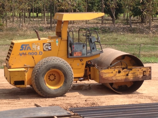 ขายรถบดสั่นสะเทือน ( 2 เพลา  )  10 ตัน  พร้อมใช้งาน