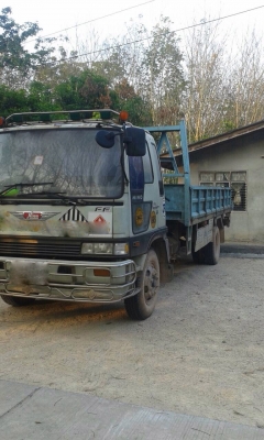 รถฮีโน่ 6 ล้อ FF3H  195 แรงม้า. ปี 36  สนใจติดต่อ  081 - 6079515