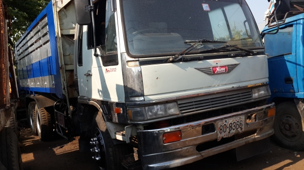 ขาย10ล้อฮีโน่ สิงไฮเทค FM3H ดั๊ม2เพลา วางเครื่องเทอร์โบ อินเตอคูลเลอร์ 230 แรงม้า เกียร์ฟูลเลอร์ โลฮาย แรงสะใจ กระจกไฟฟ้า  พวงมาลัยพาวเวอร์ เบรคจิฟฟี่ แอร์เย็นฉ่ำ มีระบบลากรูป สภาพดีมาก พร้อมใช้สุดๆ