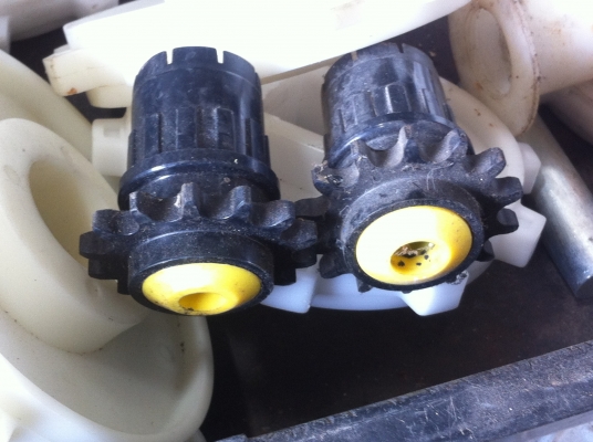 ชุดลูกกลิ่งลำเลียงชิ้นงาน ทำเป็นสายพานลำเลียงได้ มีความยาว 3 ขนาด