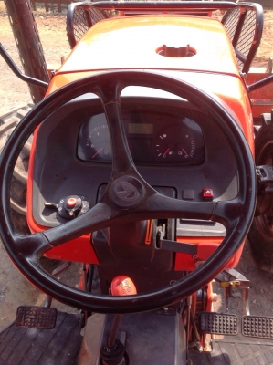 แทรกเตอร์คูโบต้าสภาพดีมากเดิมๆทั้งคันพร้อมใช้งาน ขายพร้อมใบดันหน้า และผานหลัง แทรกเตอร์คูโบต้าสภาพดีมากเดิมๆทั้งคันพร้อมใช้งาน ขายพร้อมใบดันหน้า และผานหลัง