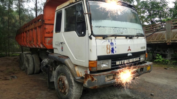 มี3คัน...10ล้อดั้มฟูโซ่FN527m...TDมี1คัน. Maมี2คัน....ขายยก....