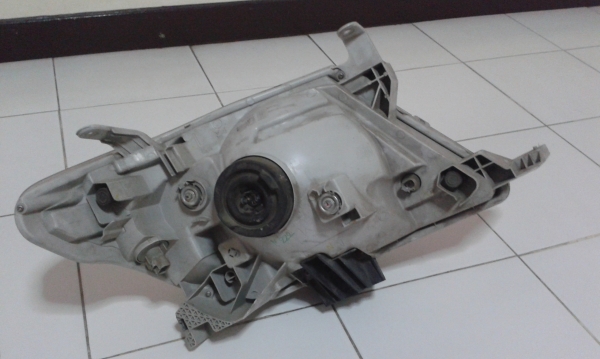 ขายไฟหน้าวีโก้ สมาร์ท สวยๆ 1 คู่