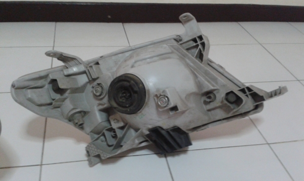 ขายไฟหน้าวีโก้ สมาร์ท สวยๆ 1 คู่