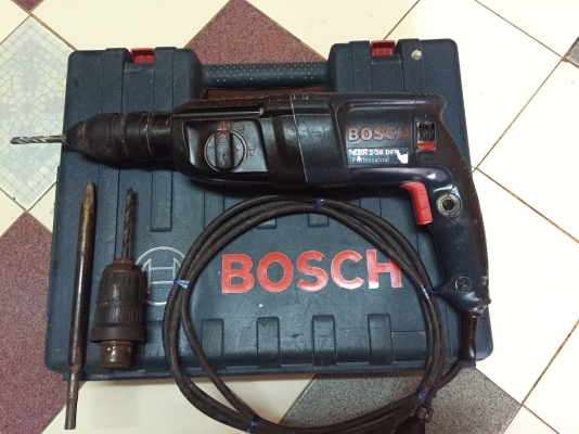 ขายสว่านโรตารี่3ระบบรุ่นใหญ่ถอดหัวยี่ห้อBOSCHรุ่นGBH2-26DFRพร้อมใช้งานครับ