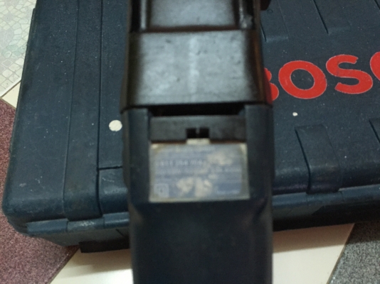 ขายสว่านโรตารี่3ระบบรุ่นใหญ่ถอดหัวยี่ห้อBOSCHรุ่นGBH2-26DFRพร้อมใช้งานครับ