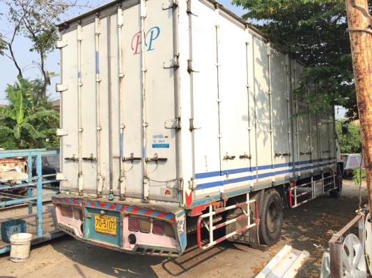 ขายรถ 6 ล้อ Isuzu หัว rocky