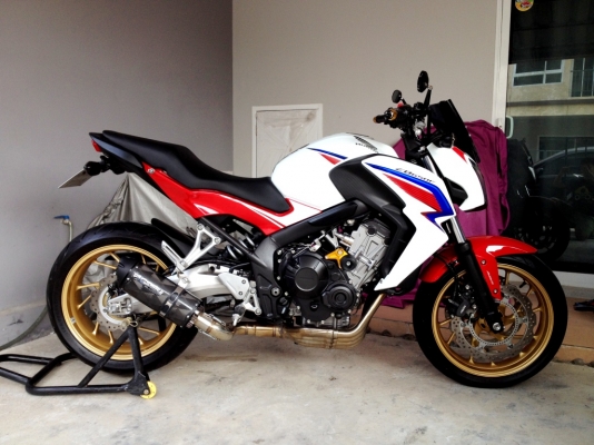 ขาย CB650f ปี2014 TRI-Color ท่อสูตร วิ่งน้อย ราคา 269000 บาท