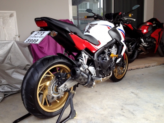 ขาย CB650f ปี2014 TRI-Color ท่อสูตร วิ่งน้อย ราคา 269000 บาท
