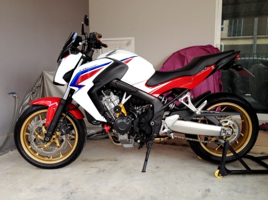 ขาย CB650f ปี2014 TRI-Color ท่อสูตร วิ่งน้อย ราคา 269000 บาท