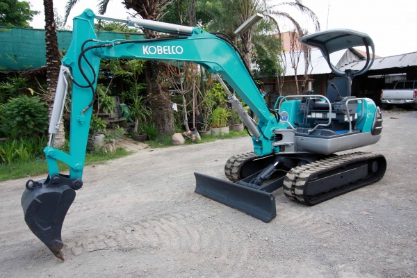 ขายรถแม็กโคร KOBLECO SK035-2 ไม่เคยผ่านการใช้งานในไทย ติดต่อ 086-775-7900,086-324-1992