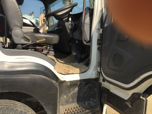 (รถมี2คันให้เลือก)6ล้อดั้ม240แรง FTR34J9T ปี2553...กระบะดั้มอย่างเดียวที่ไม่สวย ฝาข้างต้องเปลี่ยน รถห้างแท้ มือเดียวป้ายแดง...