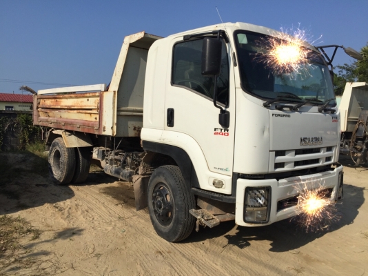 (รถมี2คันให้เลือก)6ล้อดั้ม240แรง FTR34J9T ปี2553...กระบะดั้มอย่างเดียวที่ไม่สวย ฝาข้างต้องเปลี่ยน รถห้างแท้ มือเดียวป้ายแดง...