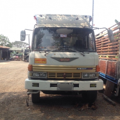 ขายรถบรรทุกลากพ่วง