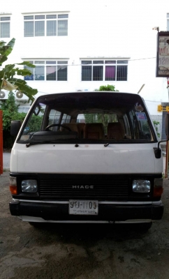 รถตู้ Toyota