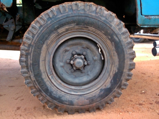 ISUZU 4 ล้อ+ดั๊มพ์+เกียร์สโลว์กลาง4wd เครื่อง 100 โฟ