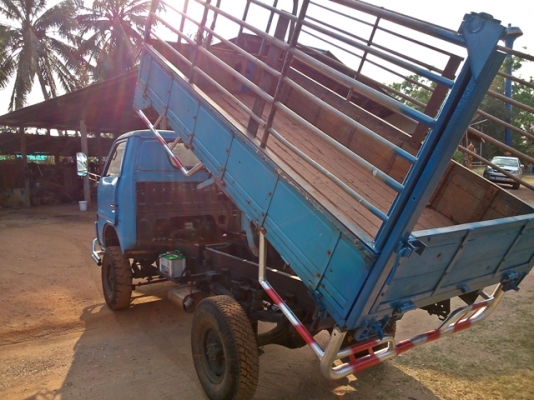 ISUZU 4 ล้อ+ดั๊มพ์+เกียร์สโลว์กลาง4wd เครื่อง 100 โฟ