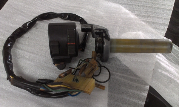 สวิทแฮนด์ซ้าย และประกับเร่ง MTX สวิทแฮนด์ซ้าย และประกับเร่ง MTX