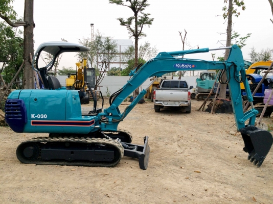 ขายรถแม็คโคร ติดต่อ 086-775-7900 086-324-1992 ขายรถแม็คโคร ติดต่อ 086-775-7900 086-324-1992