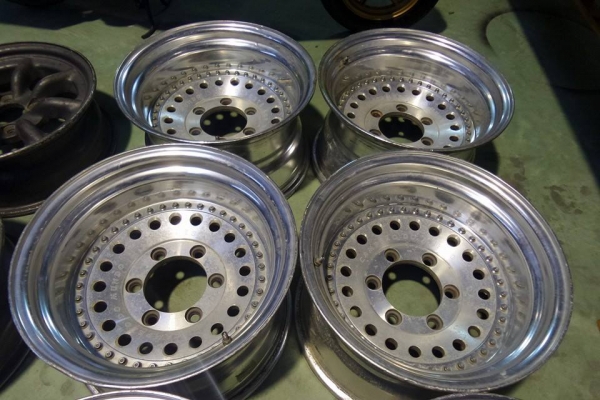 หยดน้ำ RAGUNA 2ชิ้นแท้ Japan 15x8.5 ET-34 ลึก6นิ้ว ชุดละ15000บาท  081-7570077