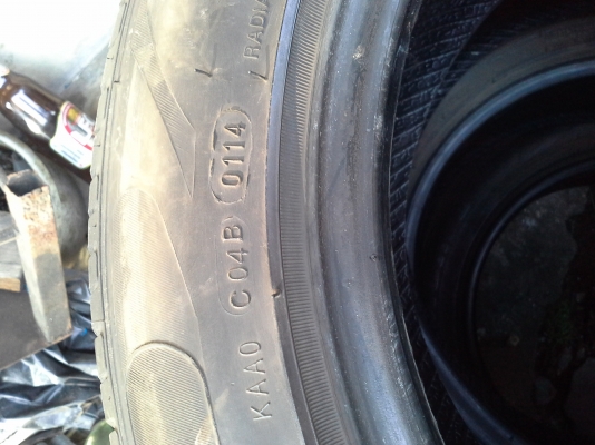 ขายยางธันเดอเรอ195-55-15ปี2014สภาพสวยดอกหนา