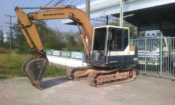 ขายด่วนรถเเบ็กโฮKOMATSU_Pc60รุ่น6รถสวยเครื่องดีใช้งานได้13637โชโมง