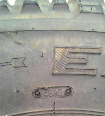 ขายตะขาบ SIMEX 36R16