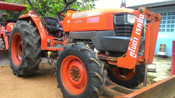 KUBOTA L4508 ดันหน้ารถเดิมๆสภาพดี 240,000 สอบถาม 0818618678