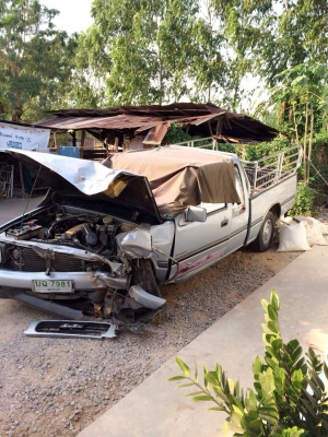 ขายซากISUZU หน้าหนูปี 95 AUTO เครื่องไม่โดน ทะเบียนเต็ม ขาย85,000 บาท 0892095791 บอย ขายซากISUZU หน้าหนูปี 95 AUTO เครื่องไม่โดน ทะเบียนเต็ม ขาย85,000 บาท 0892095791 บอย