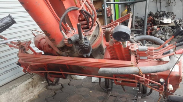 เครน UNIC 2ปอก 2ตัน