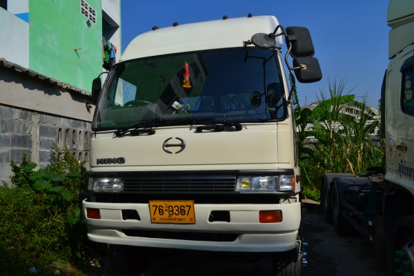 ขายหัวลากHINOประกอบหัวสิงห์ไฮเทคพร้องหางพื้นเรียบ 2 เพลา