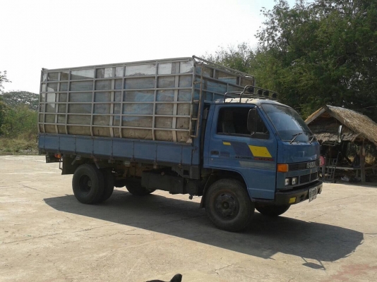 ฝากขาย 6 ล้อ NPR ห้างแท้ปี 32 สวยเดิมทุกอย่าง เครื่อง 4BD1 115 แรงม้า คัสซีสวยจัดตลอดเส้น เกียร์ยาว ทะเบียนเต็มพร้อมโอน