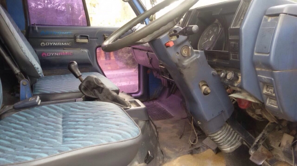 ขายรถบรรทุกหกล้อ NPR66L เครื่อง 145 แรง กระบะคาร์โก้ ทะเบียนพร้อม