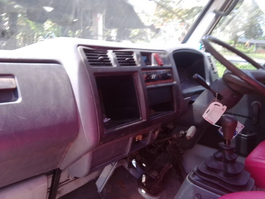 ขายหกล้อ โตโยต้า BU141 เครื่อง14B ปี45 พร้อมหลังคาโดยสาร ขายหกล้อ โตโยต้า BU141 เครื่อง14B ปี45 พร้อมหลังคาโดยสาร