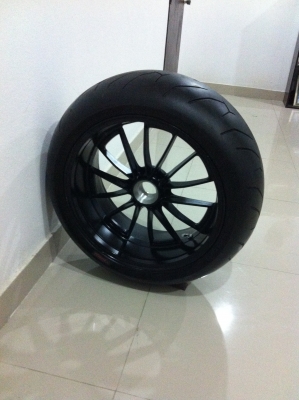 ล้อหลัง Ducati Diavel