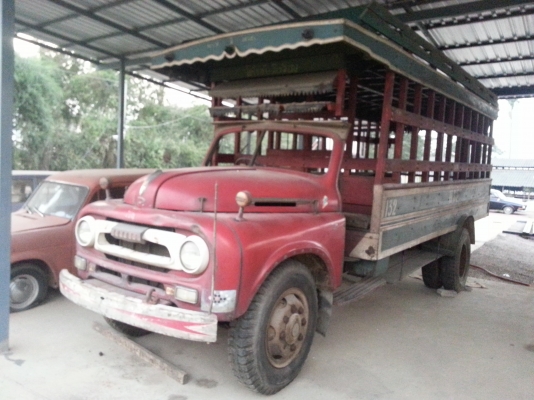 รถเมล์โบราณ 6ล้อ TOYOTA อายุกว่า50ปี สภาพสมบูรณ์มากๆ