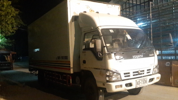 NQR 175 ปี 51  ยาว 5.5 เมตร หาใช้ไม่ผิดหวัง