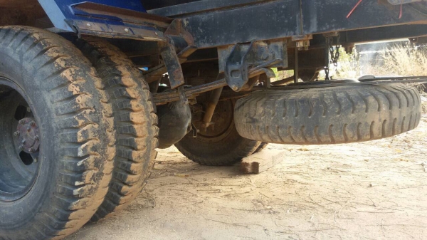 ขาย( รถบรรทุกน้ำ 6ล้อ สภาพดี พร้อมใช้งาน